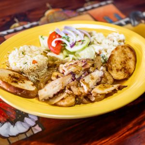 Pulpo y Camarones al Ajillo